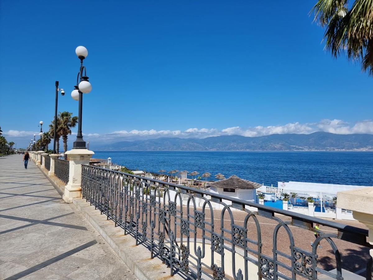Loft Magna Grecia Reggio Calabria Centro Storico A 3 Minuti A Piedi Dal Mare Lägenhet Exteriör bild